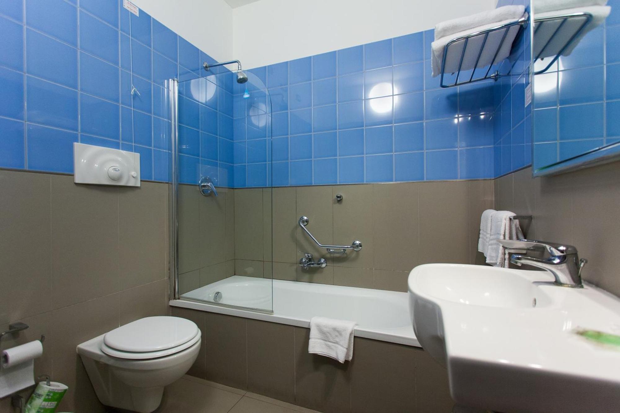 Deluxe Double or Twin Room,1572626897:JPEG